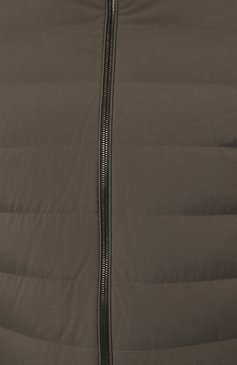 Мужская пуховая куртка MUST хаки цвета, арт. GRUM0L0 | Фото 5 (Кросс-КТ: Куртка; Рукава: Длинные; Материал внешний: Синтетический материал; Материал сплава: Проставлено; Стили: Милитари, Кэжуэл; Мужское Кросс-КТ: Куртка-пуховая; Материал подклада: Синтетический материал; Драгоценные камни: Проставлено; Длина (верхняя одежда): Короткие; Материал утеплителя: Пух и перо)