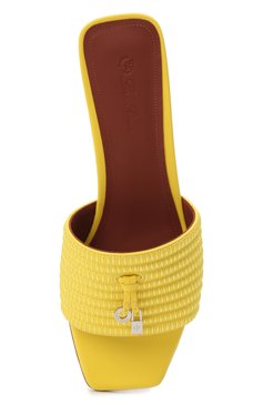 Женские кожаные шлепанцы sprightly charms LORO PIANA желтого цвета, арт. FAM1480 | Фото 6 (Каблук высота: Низкий; Материал внутренний: Натуральная кожа; Подошва: Плоская)