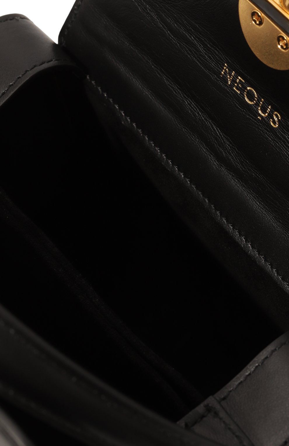 Женская сумка phoenix NEOUS черного цвета, арт. 00026A01 | Фото 5 (Сумки-технические: Сумки top-handle; Материал: Натуральная кожа; Материал сплава: Проставлено; Размер: mini; Ремень/цепочка: На ремешке; Драгоценные камни: Проставлено)