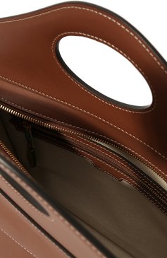 Женская сумка pocket small BURBERRY коричневого цвет а, арт. 8036745 | Фото 5 (Сумки-технические: Сумки через плечо, Сумки top-handle; Материал: Натуральная кожа; Ремень/цепочка: На ремешке; Размер: small)