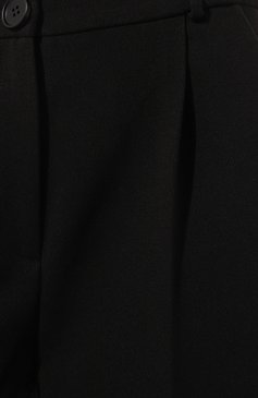 Женские брюки из вискозы ELLYME черного цвета, арт. 19006 | Фото 5 (Длина (брюки, джинсы): Удлиненные; Силуэт Ж (брюки и джинсы): Широкие; Женское Кросс-КТ: Брюки-одежда; Материал сплава: Проставлено; Стили: Классический; Материал внешний: Вискоза; Драгоценные камни: Проставлено)