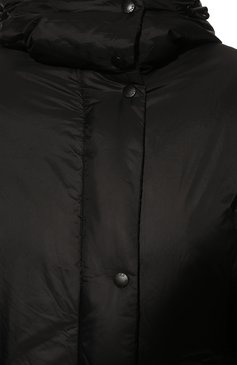 Женский п уховик YS ARMY PARIS черного цвета, арт. 23WFM02390S03W | Фото 5 (Кросс-КТ: Куртка, Пуховик; Рукава: Длинные; Длина (верхняя одежда): До середины бедра; Материал внешний: Синтетический материал; Материал сплава: Проставлено; Стили: Спорт-шик; Материал подклада: Синтетический материал; Драгоценные камни: Проставлено; Материал утеплителя: Пух и перо)