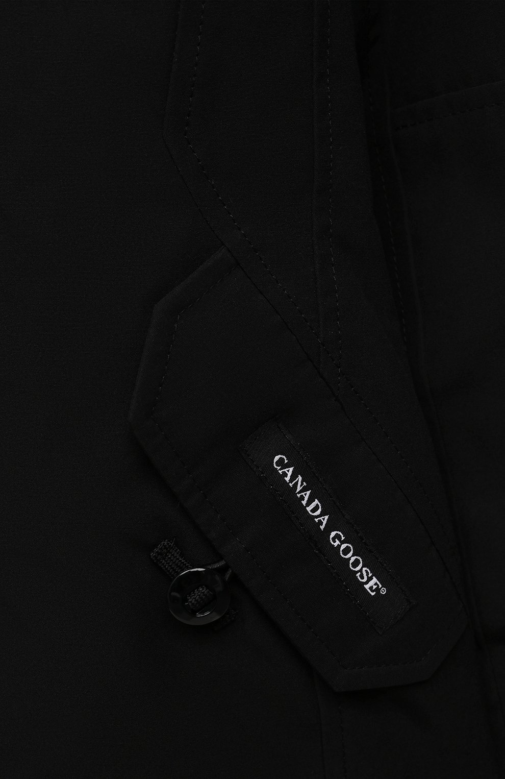 Детская пуховая парка brittania CANADA GOOSE черного цвета, арт. 4593Y | Фото 3 (Кросс-КТ: Зима; Рукава: Длинные; Материал внешний: Синтетический материал; Региональные ограничения белый список (Axapta Mercury): RU; Материал сплава: Проставлено; Материал подклада: Синтетический материал; Девочки Кросс-КТ: Парка-верхняя одежда; Драгоценные камни: Проставлено; Материал утеплителя: Пух и перо; Ростовка одежда: 6 лет | 116 см)
