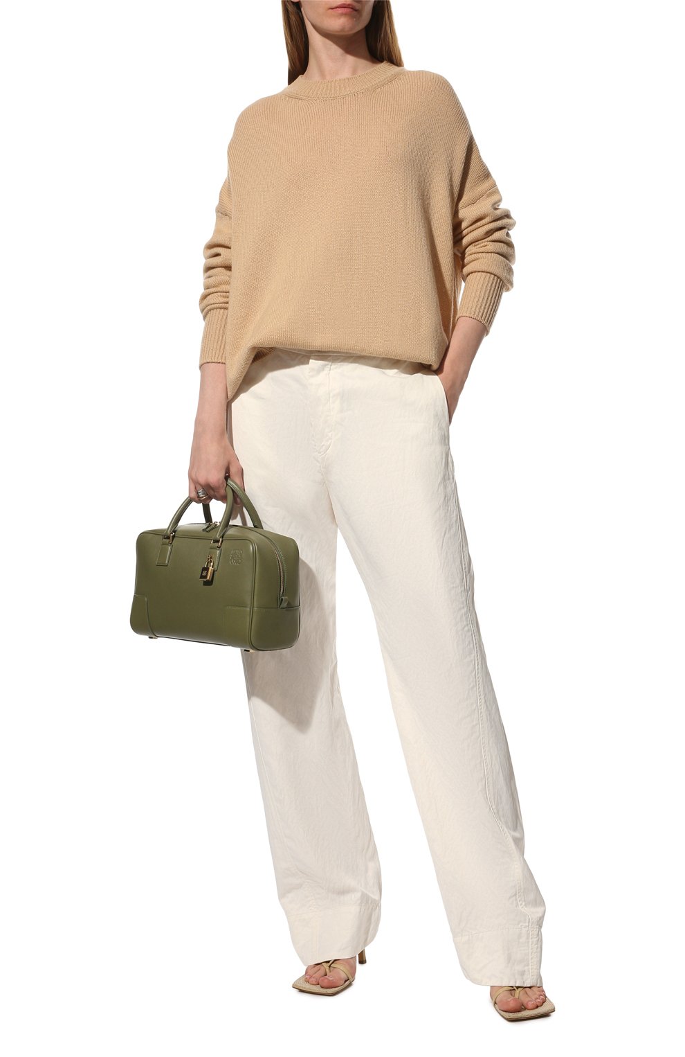 Женская сумка amazona 28 LOEWE зеленого цвета, арт. A039N08X01 | Фото 3 (Сумки-технические: Сумки top-handle; Размер: medium; �Материал: Натуральная кожа; Ремень/цепочка: На ремешке)