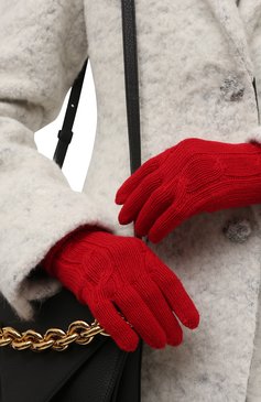 Женские кашемировые перчатки RALPH LAUREN красного цвета, арт. 290840298 | Фото 2 (Материал: Текстиль, Кашемир, Шерсть; Кросс-КТ: Трикотаж; Материал сплава: Проставлено; Нос: Не проставлено)