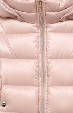 Детское пуховое пальто HERNO светло-розового цвета, арт. PI0106G/12017/10A-14A | Фото 3 (Девочки-школьная форма: Верхняя одежда; Кросс-КТ: Зима; Девочки Кросс-КТ: Пуховик-верхняя одежда; Рукава: Длинные; Материал внешний: Синтетический материал; Материал подклада: Синтетический материал; Длина (верхняя одежда): Длинные; Материал утеплителя: Пух и перо; Ростовка одежда: 10 - 11 лет | 140 - 146см, 12 лет | 152 см, 13 - 15 лет | 158 см)