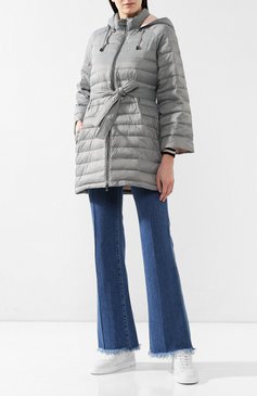 Женская куртка с капюшоном EMPORIO ARMANI серого цвета, арт. 3G2B61/2NXBZ | Фото 2 (Кросс-КТ: Куртка, Утепленный; Рукава: Длинные, Короткие; Материал внутренний: Не назначено; Женское Кросс-КТ: Пуховик-куртка; Длина (верхняя одежда): До середины бедра; Материал внешний: Синтетический материал; Материал сплава: Проставлено; Материал подклада: Синтетический материал; Драгоценные камни: Проставлено; Статус проверки: Проверена категория)