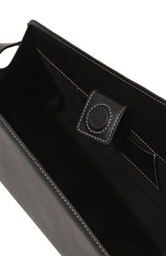 Женская сумка slant YUZEFI черного цвета, арт. YUZC0-HB-SLS-00 | Фото 5 (Сумки-технические: Сумки top-handle; Размер: medium; Материал: Натуральная кожа; Материал сплава: Проставлено; Драгоценные камни: Проставлено)
