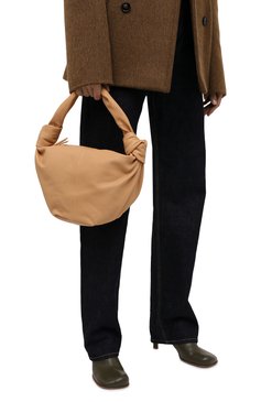 Женская сумка double knot BOTTEGA VENETA бежевого цвета, арт. 690223/V1BW0 | Фото 2 (Сумки-технические: Сумки top-handle; Размер: medium; Материал: Натуральная кожа)