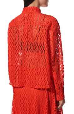 Женская рубашка из вискозы и хлопка VALENTINO оранжевого цвета, арт. XB3AB3A16W1 | Фото 4 (Рукава: Длинные; Принт: Без принта; Женское Кросс-КТ: Рубашка-одежда; Длина (для топов): Стандартные; Региональные ограничения белый список (Axapta Mercury): RU; Материал сплава: Проставлено; Материал внешний: Хлопок, Вискоза; Драгоценные камни: Проставлено; Стили: Романтичный)