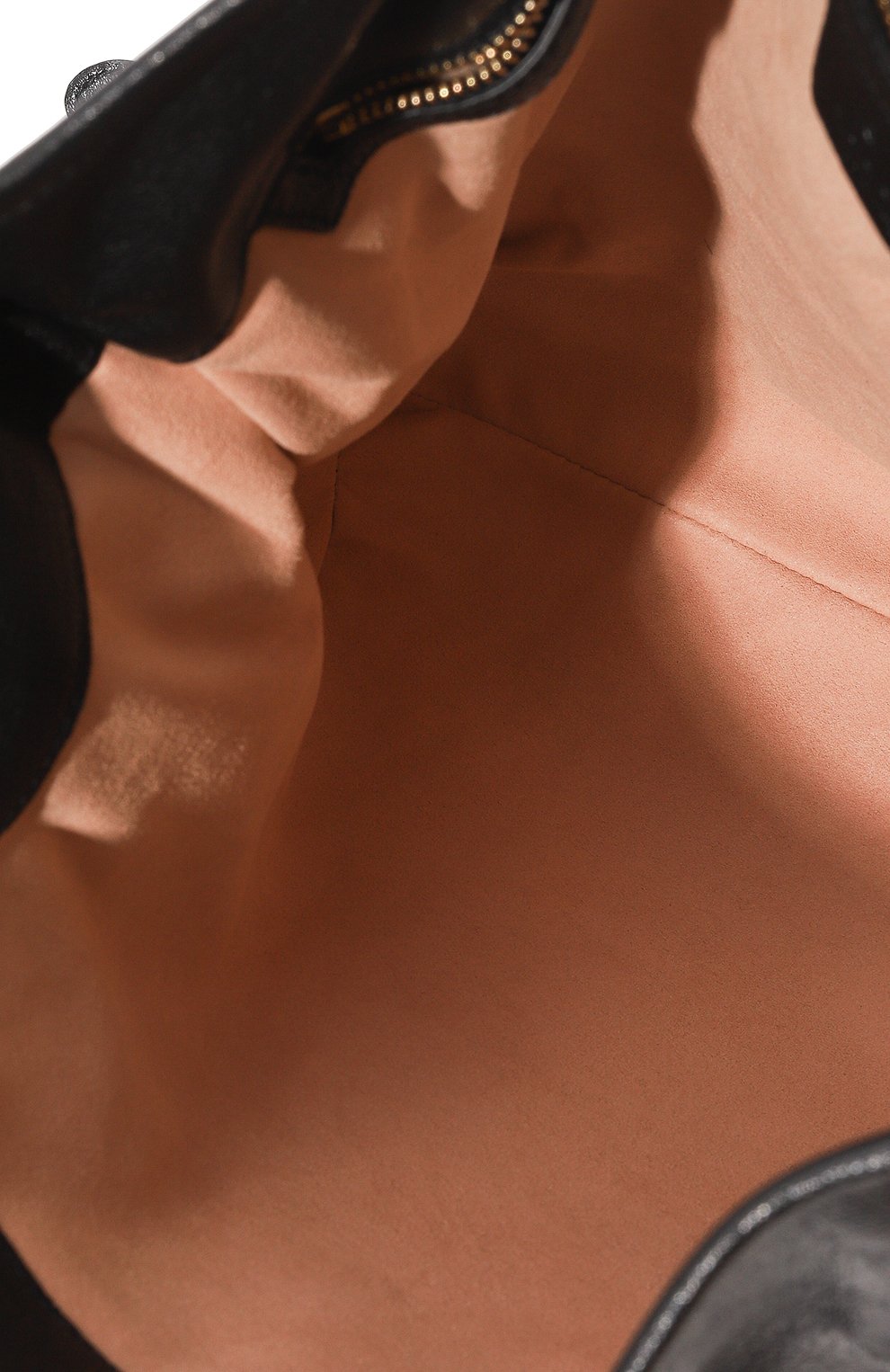 Женская сумка 1955 horsebit GUCCI черного цвета, арт. 602089 1IV0G | Фото 5 (Сумки-технические: Сумки через плечо; Материал: Натуральная кожа; Материал сплава: Проставлено; Драгоценные камни: Проставлено; Размер: large)