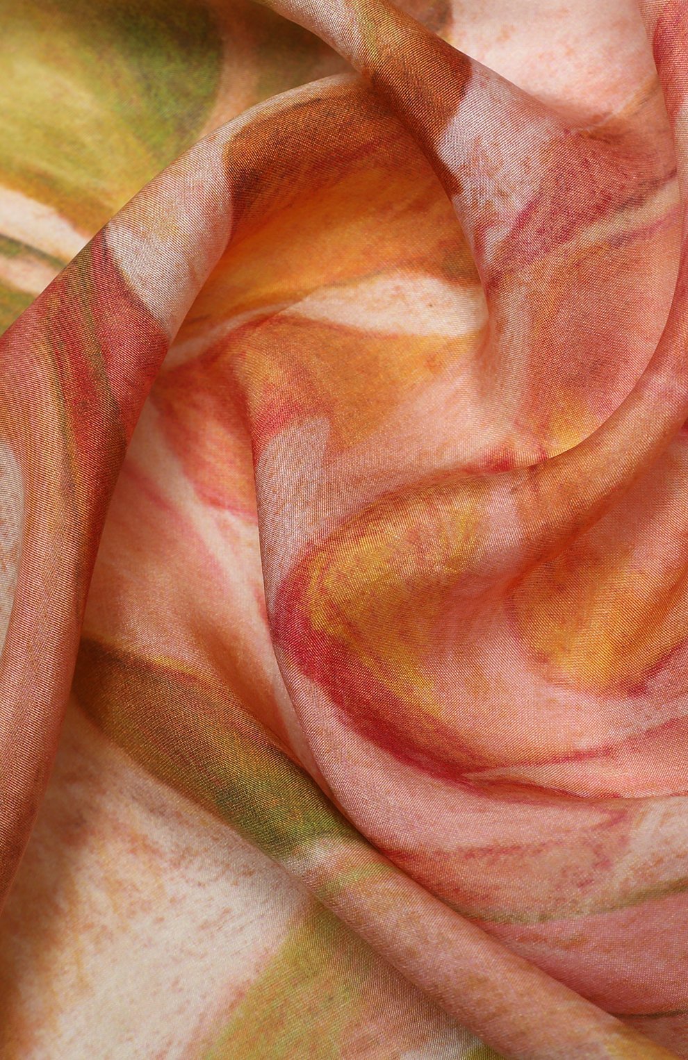 Женский шелковый платок розы GOURJI разноцветного цвета, арт. T23ROSE7R/1 | Фото 4 (Принт: С принтом; Материал: Текстиль, Шелк; Материал сплава: Проставлено; Нос: Не проставлено)
