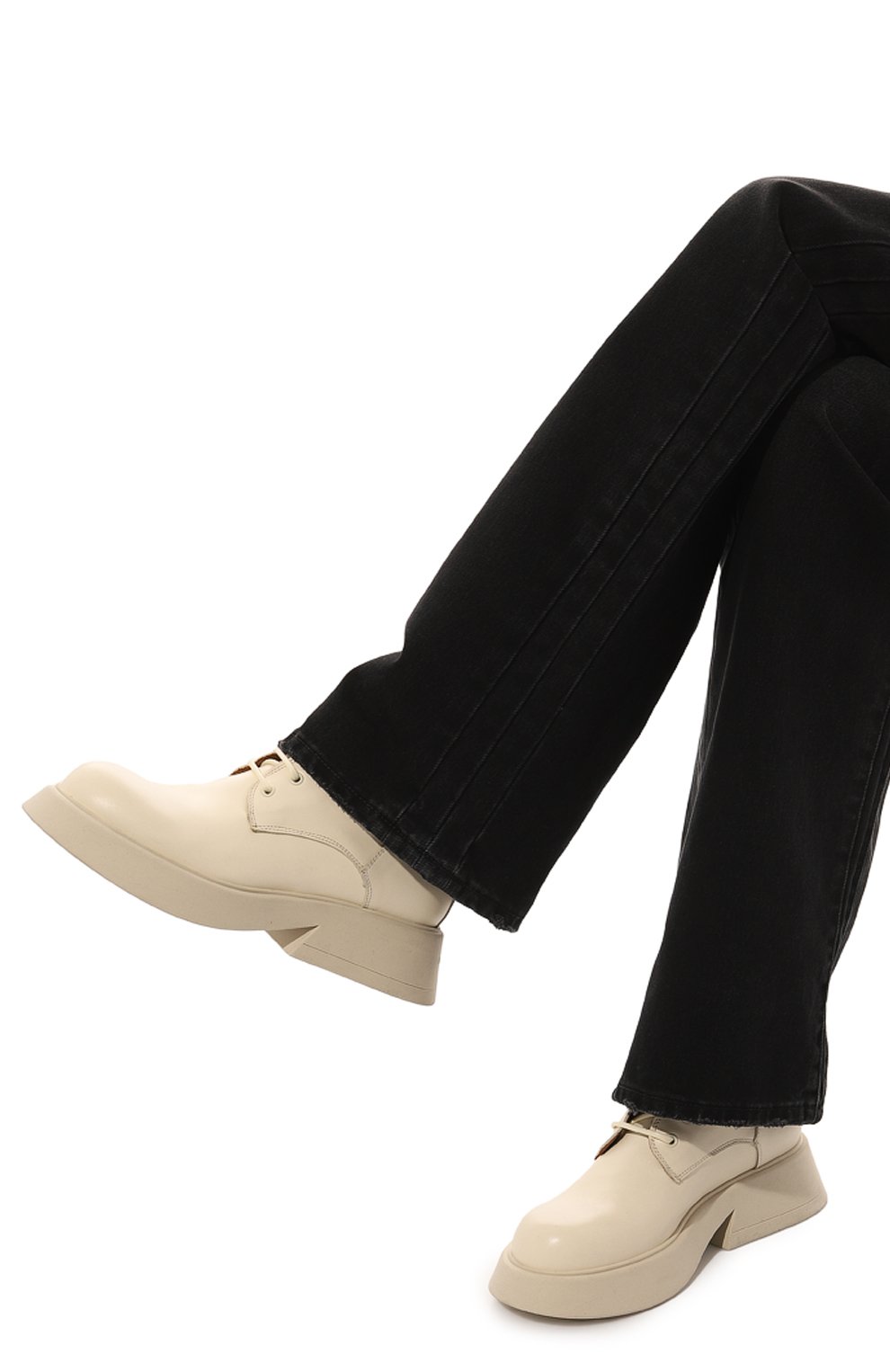 Женские кожаные ботинки MATTIA CAPEZZANI кремвого цвета, арт. W273/VITELL0 | Фото 3 (Подошва: Платформа; Каблук высота: Низкий; Женское Кросс-КТ: Военные ботинки; Региональные ограничения белый список (Axapta Mercury): Не проставлено; Материал внутренний: Натуральная кожа; Материал сплава: Проставлено; Нос: Не проставлено; Материал утеплителя: Без утеплителя; Драгоценные камни: Проставлено)