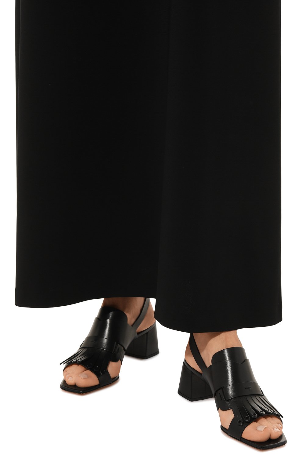 Женские кожаные босоножки SANTONI черного цвета, арт. WHBA70059HA2BLGAN01 | Фото 3 (Материал внутренний: Натуральная кожа; Каблук высота: Средний; Каблук тип: Устойчивый; Подошва: Плоская)
