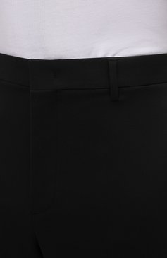 Мужские шерстяные брюки-карго VALENTINO черного цвета, арт. XV3RBG03804 | Фото 5 (Силуэт М (брюки): Карго; Материал внешний: Шерсть; Длина (брюки, джинсы): Стандартные; Случай: Повседневный; Региональные ограничения белый список (Axapta Mercury): Не проставлено; Материал сплава: Проставлено; Драгоценные камни: Проставлено; Стили: Минимализм, Кэжуэл)