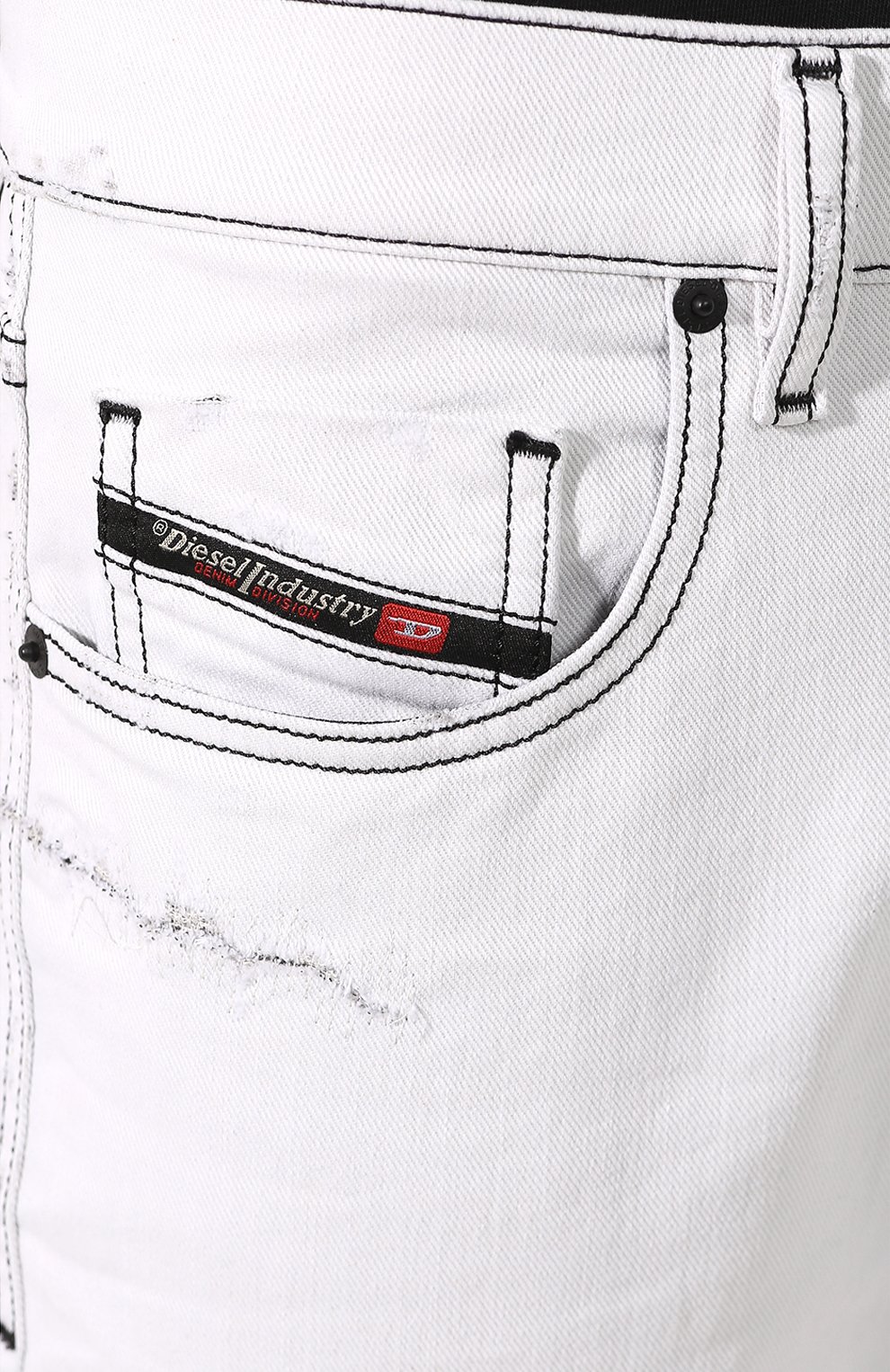 Мужские джинсы DIESEL белого цвета, арт. 00SPW5/003Z1 | Фото 5 (Силуэт М (брюки): Узкие; Кросс-КТ: Деним; Длина (брюки, джинсы): Стандартные; Материал внешний: Хлопок)
