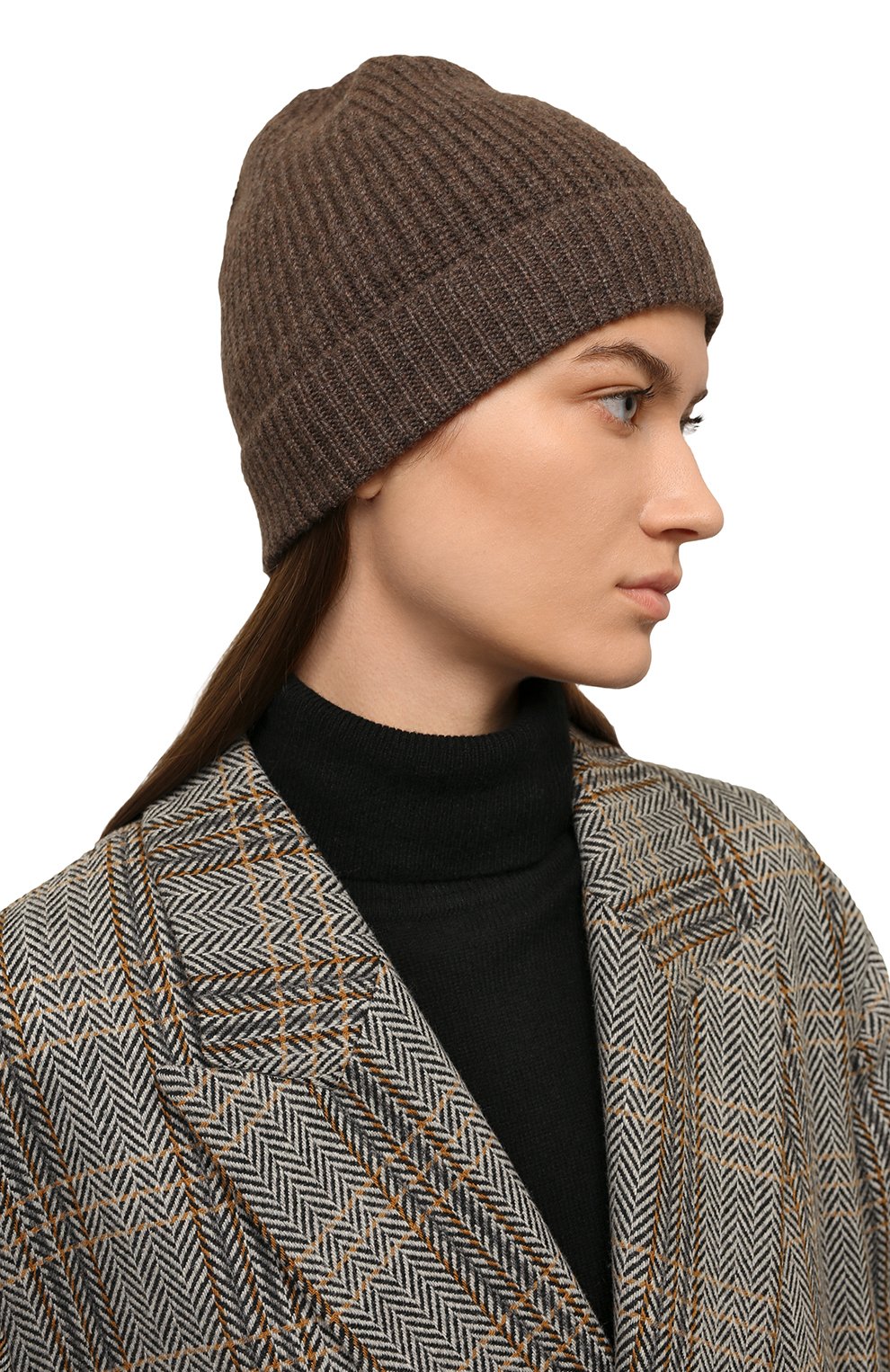 Женская кашемировая шапка ADDICTED коричневого цвета, арт. MK904 | Фото 2 (Материал: Текстиль, Кашемир, Шерсть; Материал сплава: Проставлено; Нос: Не проставлено)
