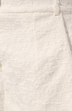 Женские шорты изо льна и хлопка THE MANNEI белого цвета, арт. T0LED0 SH0RTS | Фото 5 (Женское Кросс-КТ: Шорты-одежда; Длина Ж (юбки, платья, шорты): Мини; Материал сплава: Проставлено; Материал внешний: Лен; Драгоценные камни: Проставлено; Материал подклада: Вискоза; Стили: Романтичный)