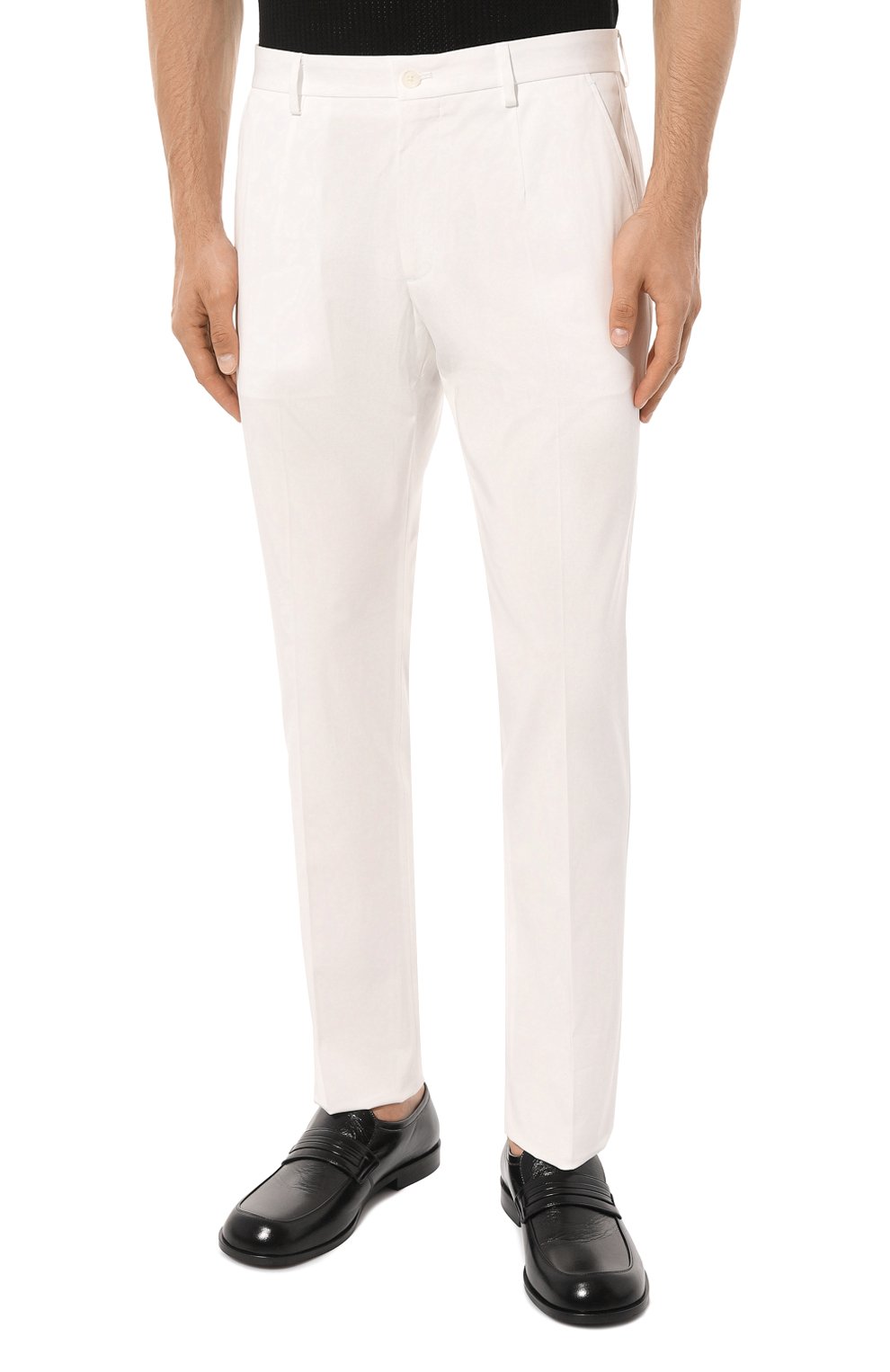 Мужские хлопковые брюки DOLCE & GABBANA белого цвета, арт. GVB6ET/FUFMJ | Фото 3 (Силуэт М (брюки): Чиносы; Длина (брюки, джинсы): Стандартные; Случай: Повседневный; Материал сплава: Проставлено; Материал внешний: Хлопок; Драгоценные камни: Проставлено; Стили: Кэжуэл)