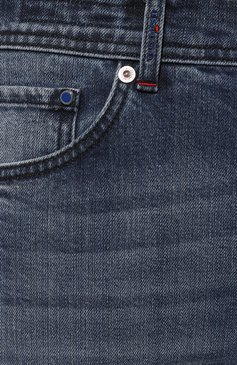 Мужские джинсы KITON синего цвета, арт. UPNJS1/J0740B | Фото 5 (Силуэт М (брюки): Прямые; Кросс-КТ: Деним; Длина (брюки, джинсы): Стандартные; Материал внешний: Хлопок, Деним; Детали: Потертости; Стили: Кэжуэл)