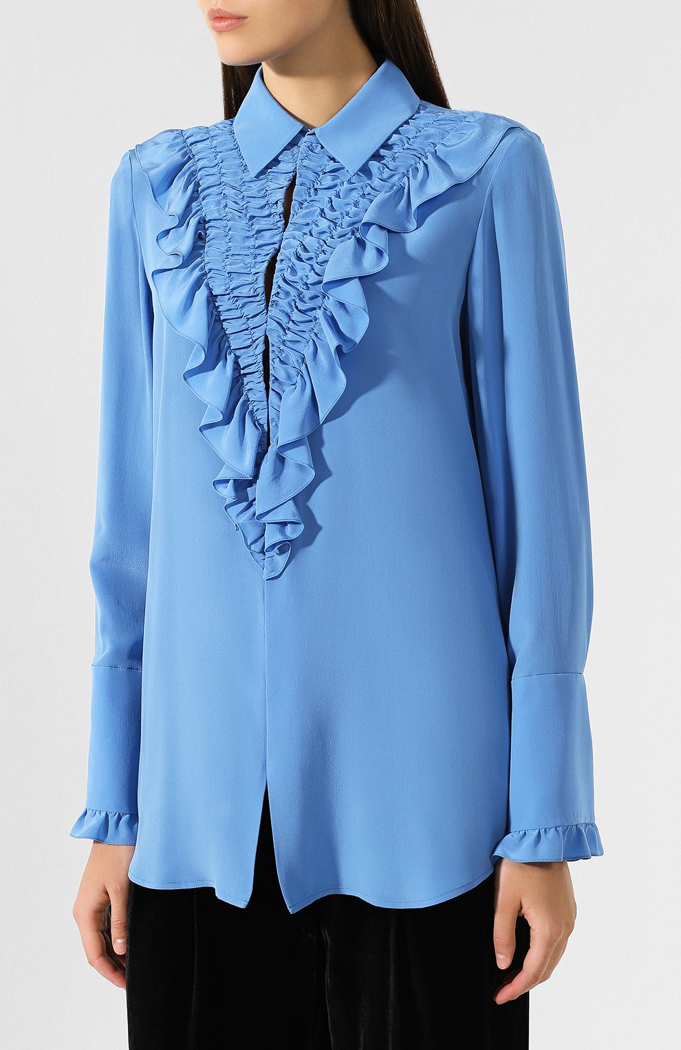 Голубая блузка