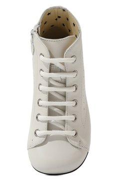 Детские кожаные ботинки GUCCI белого цвета, арт. 603871 C9D10 | Фото 4 (Материал сплава: Проставлено; Нос: Не проставлено)