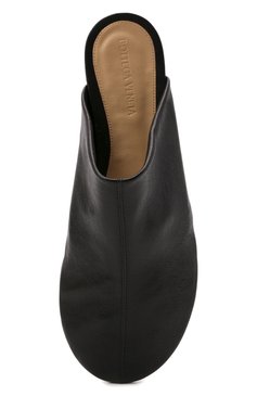 Женские кожаные сабо dot BOTTEGA VENETA черного цвета, арт. 667185/VBP40 | Фото 6 (Материал внешний: Кожа; Каблук высота: Низкий; Материал внутренний: Натуральная кожа; Каблук тип: Устойчивый; Подошва: Плоская)