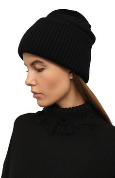 Женская шапка из шерсти и кашемира ADDICTED черного цвета, арт. MK924 | Фото 2 (Материал: Текстиль, Шерсть; Материал сплава: Проставлено; Нос: Не проставлено)