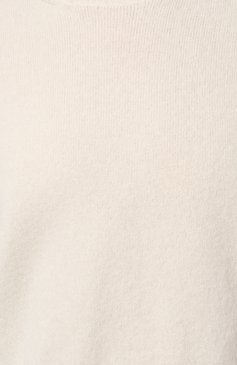 Женский свитер из кашемира и шелка MRZ белого цвета, арт. FW23-0170 | Фото 5 (Женское Кросс-КТ: Свитер-одежда; Материал внешний: Шерсть, Кашемир; Рукава: Длинные; Длина (для топов): Стандартные; Материал сплава: Проставлено; Драгоценные камни: Проставлено; Стили: Кэжуэл)
