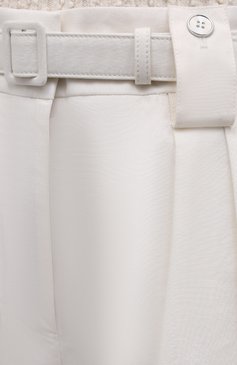 Женские хлопковые брюки JIL SANDER кремвого цвета, арт. JPPT310400-WT243500 | Фото 5 (Длина (брюки, джинсы): Удлиненные; Женское Кросс-КТ: Брюки-одежда; Силуэт Ж (брюки и джинсы): Прямые; Материал внешний: Хлопок; Стили: Минимализм)