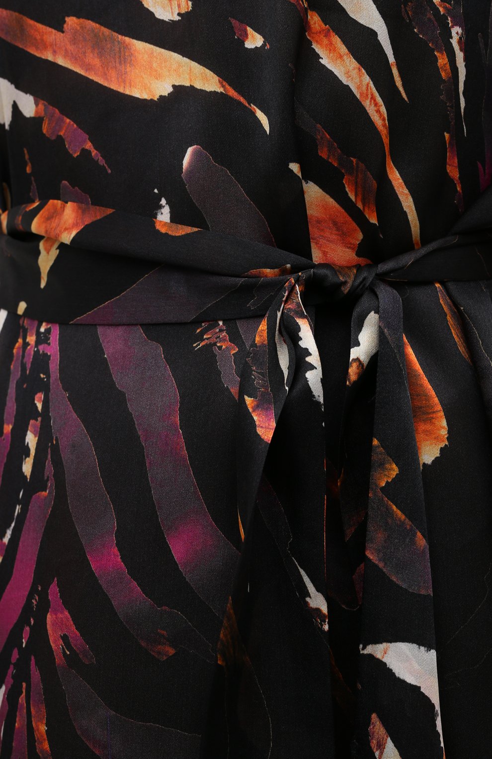 Женская платье EVA B.BITZER разноцветного цвета, арт. 20312552 | Фото 5 (Рукава: Короткие; Длина Ж (юбки, платья, шорты): Миди; Материал внешний: Вискоза; Женское Кросс-КТ: Платье-белье)