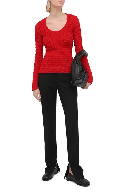 Женский хлопковый пуловер BOTTEGA VENETA красного цвета, арт. 647743/V0DW0 | Фото 2 (Рукава: Длинные; Длина (для топов): Стандартные; Стили: Романтичный; Женское Кросс-КТ: Пуловер-одежда; Материал внешний: Хлопок; Региональные ограничения белый список (Axapta Mercury): RU)