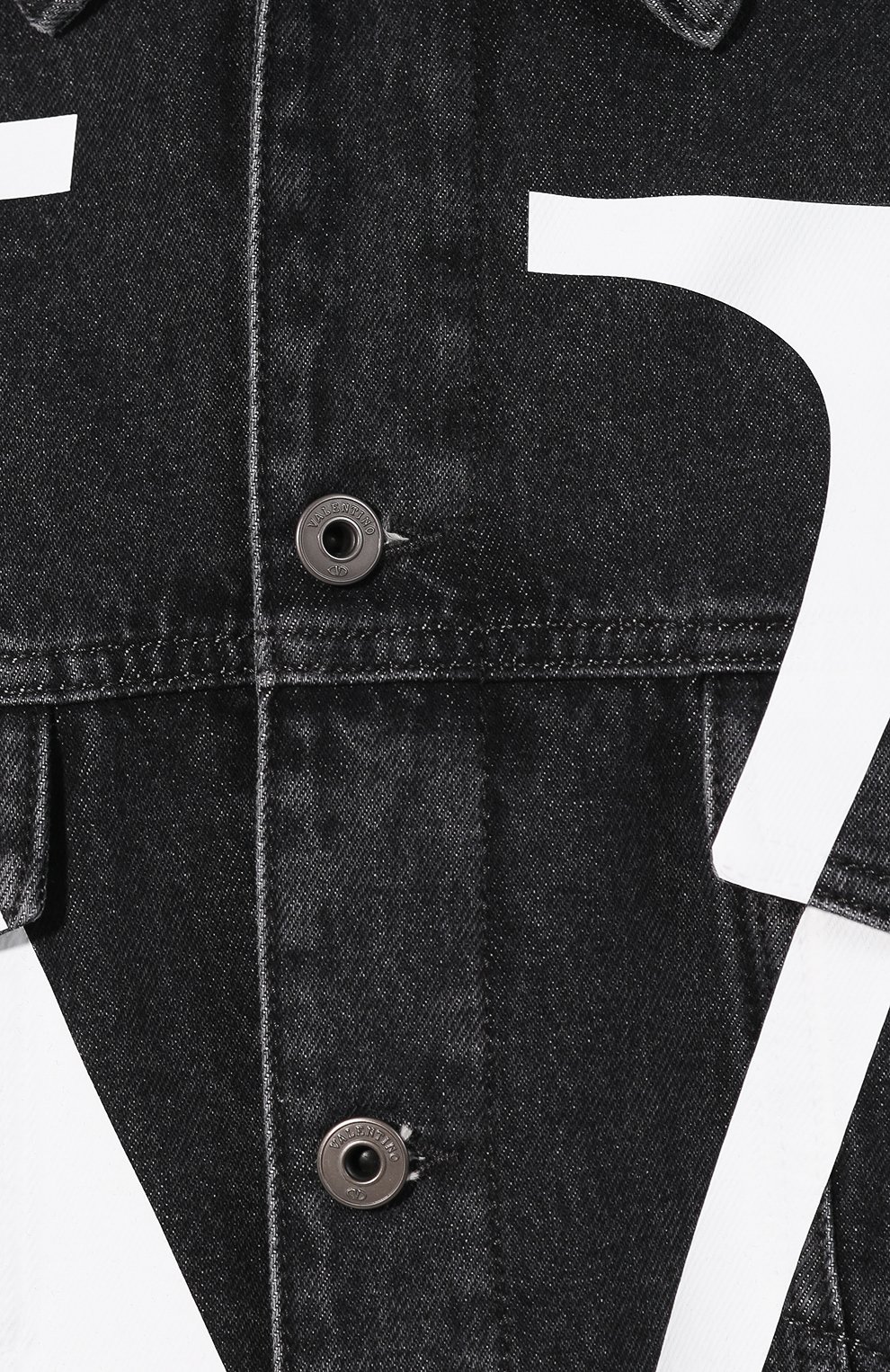 Мужская джинсовая куртка VALENTINO черно-белого цвета, арт. TV3DC00K606 | Фото 5 (Кросс-КТ: Куртка, Деним; Рукава: Длинные; Материал внешний: Хлопок, Деним; Мужское Кросс-КТ: Верхняя одежда; Длина (верхняя одежда): Короткие)