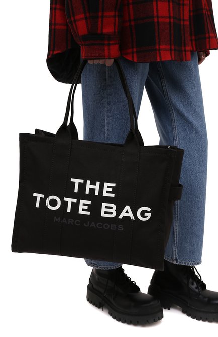 Женский сумка the tote bag MARC JACOBS (THE) черного цвета, арт. M0016156 | Фото 2 (Сумки-технические: Сумки-шопперы; Материал: Текстиль; Размер: large; Материал сплава: Проставлено; Драгоценные камни: Проставлено; Нос: Не проставлено)
