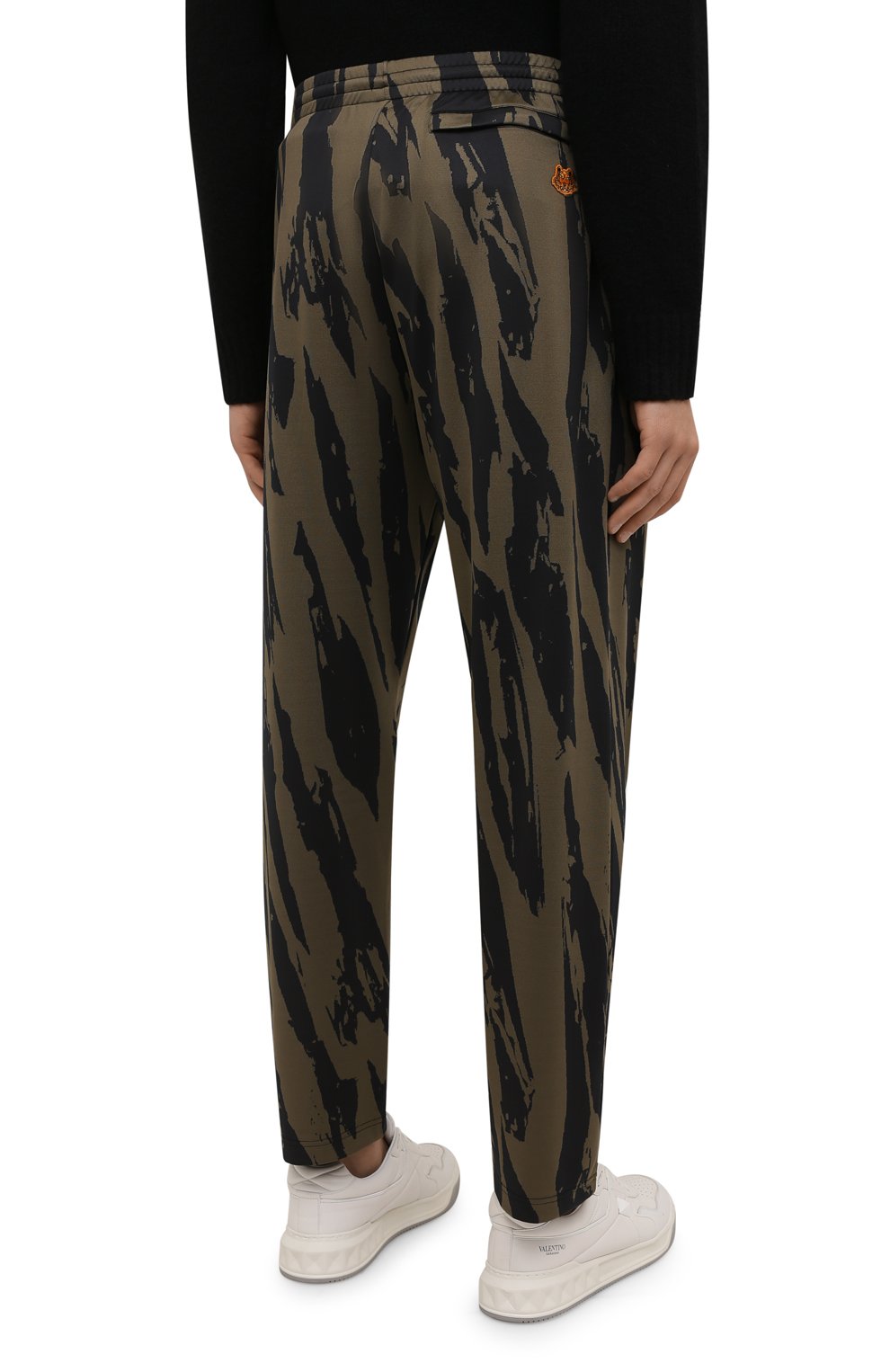 Мужские брюки KENZO хаки цвета, арт. FB65PA7154CA | Фото 4 (Длина (брюки, джинсы): Стандартные; Случай: Повседневный; Материал внешний: Синтетический материал; Стили: Милитари)