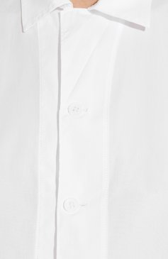 Женская хлопковая рубашка YOHJI YAMAMOTO белого цвета, арт. NN-B06-001 | Фото 5 (Рукава: Длинные; Принт: Без принта; Женское Кросс-КТ: Рубашка-одежда; Длина (для топов): Удлиненные; Материал внешний: Хлопок)