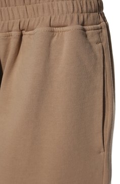 Женские хлопковые шорты BRUNELLO CUCINELLI бежевого цвета, арт. MD869DD599 | Фото 5 (Женское Кросс-КТ: Шорты-одежда; Кросс-КТ: Трикотаж; Материал внешний: Хлопок; Длина Ж (юбки, платья, шорты): До колена; Стили: Кэжуэл)
