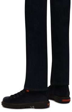 Мужские замшевые ботинки SANTONI темно-синего цвета, арт. MGSG17859DDAKWRNU60 | Фото 3 (Мужское Кросс-КТ: Ботинки-обувь, зимние ботинки; Материал внутренний: Натуральная кожа, Текстиль; Региональные ограничения белый список (Axapta Mercury): RU; Материал сплава: Проставлено; Подошва: Массивная; Драгоценные камни: �Проставлено; Материал внешний: Замша; Длина стельки: 27,6, 28, 28,9, 24,2, 24,7, 25,1, 25,5, 25,9, 26,4, 26,8, 27,2)