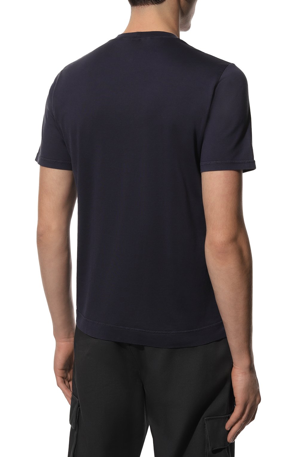 Мужская хлопковая футболка FEDELI темно-синего цвета, арт. 6UEF0103 | Фото 4 (Принт: Без принта; Рукава: Короткие; Длина (для топов): Стандартные; Материал внешний: Хлопок; Стили: Кэжуэл)