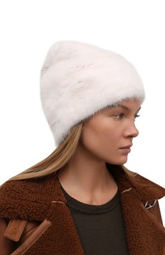 Женская шапка из меха норки FURLAND кремвого цвета, арт. 0007400110005600482 | Фото 2 (Материал: Натуральный мех)