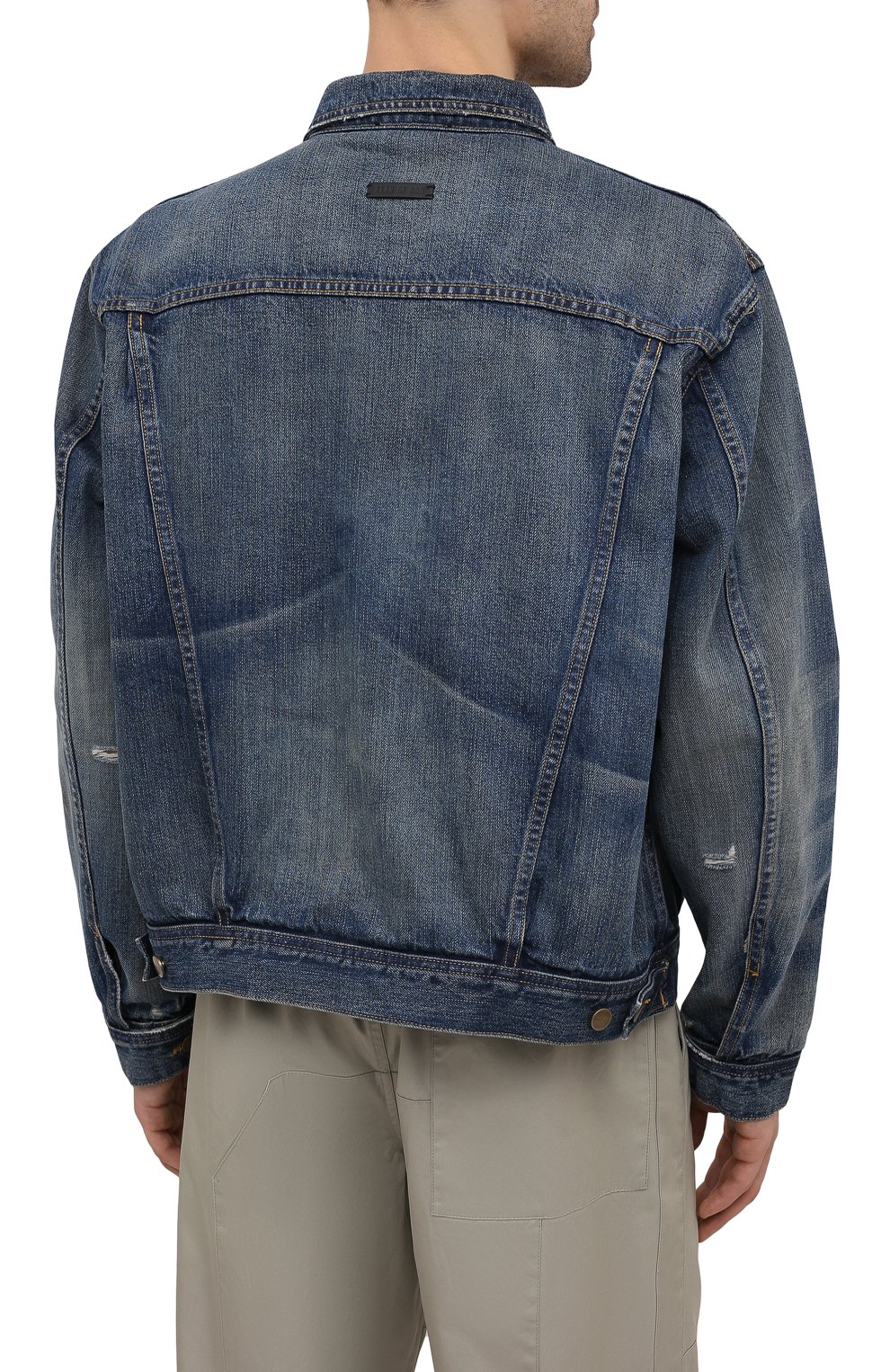 Мужская джинсовая куртка FEAR OF GOD синего цвета, арт. FG30-022HWD | Фото 4 (Кросс-КТ: Куртка, Деним; Рукава: Длинные; Стили: Гранж; �Материал внешний: Хлопок; Длина (верхняя одежда): Короткие)