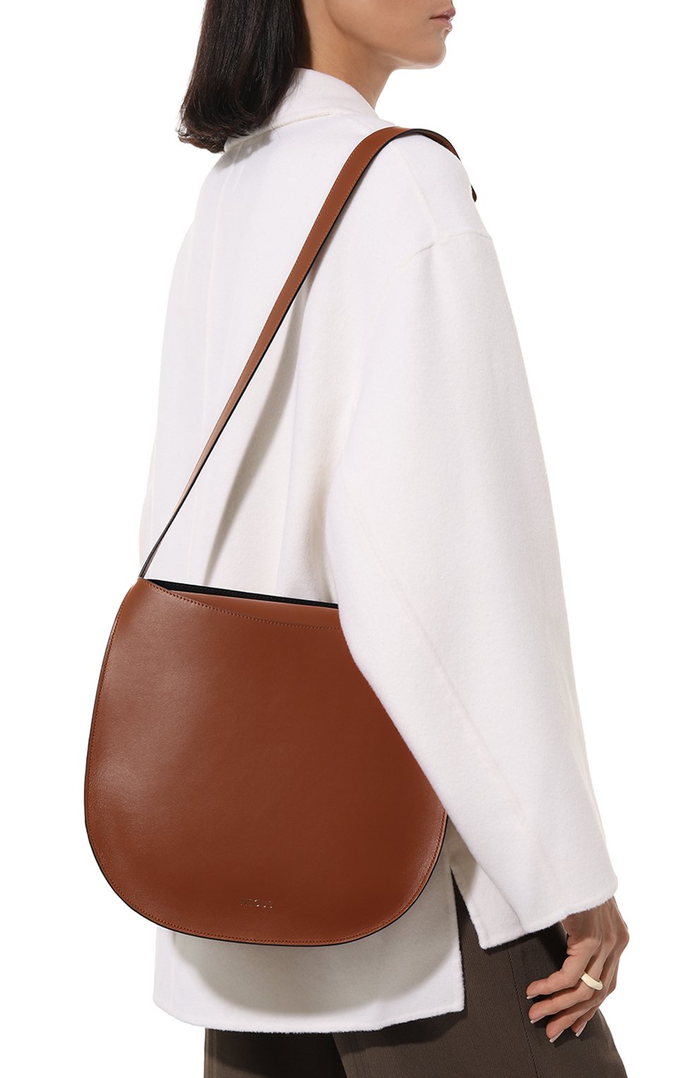 Женская сумка corvus NEOUS коричневого цвета, арт. 00038A32 | Фото 2 (Сумки-технические: Сумки top-handle; Размер: medium; Материал: Натуральная кожа; Материал сплава: Проставлено; Драгоценные камни: Проставлено)