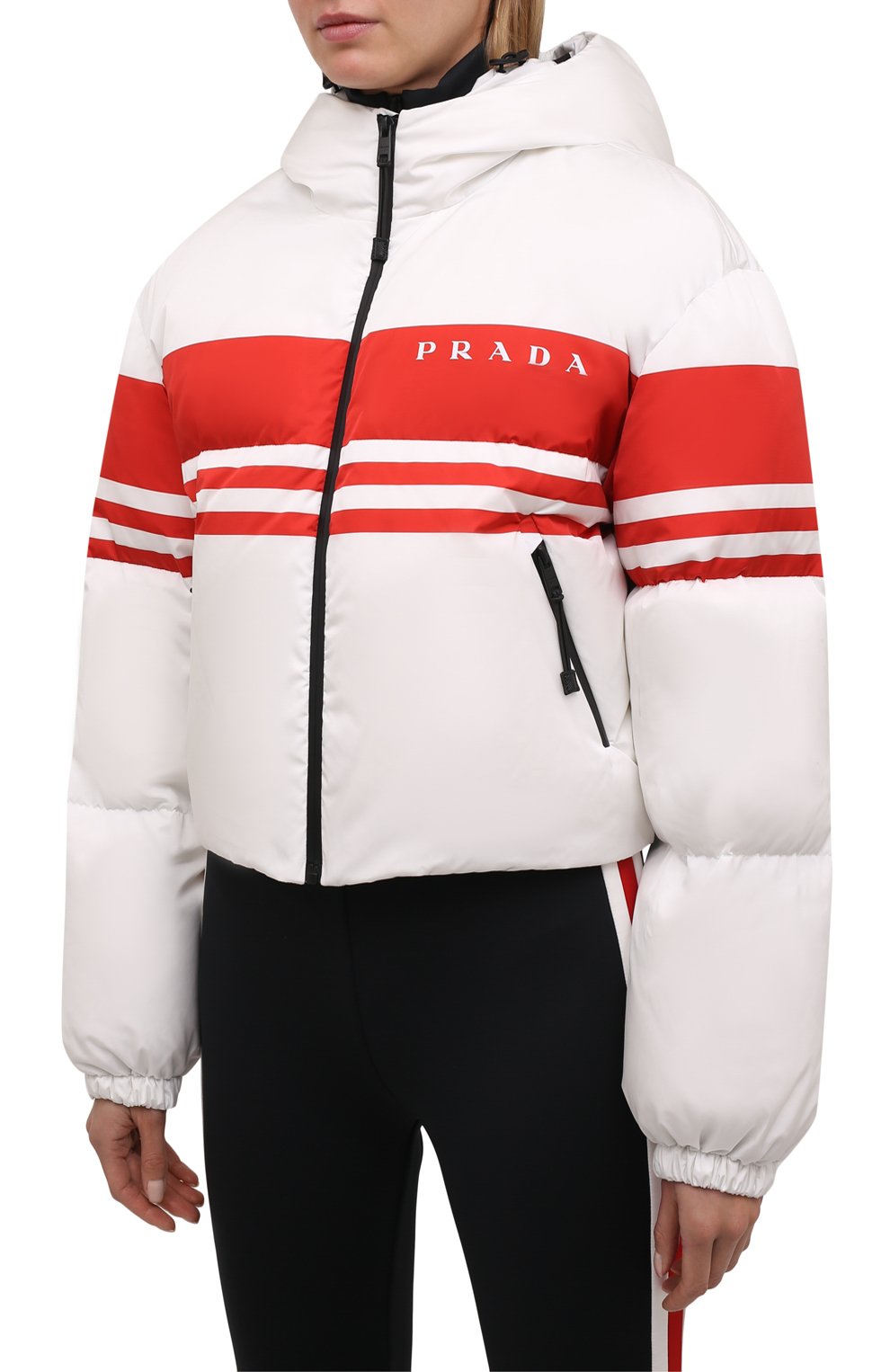 Женская утепленная куртка PRADA разноцветного цвета, арт. 29R698-10UY-F0970-212 | Фото 3 (Кросс-КТ: Куртка, Утепленный, лыжи; Рукава: Длинные; Материал внешний: Синтетический материал; Стили: Спорт-шик; Длина (верхняя одежда): Короткие)