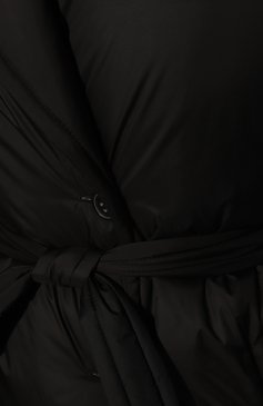 Женская утепленная куртка LEMPELIUS черного цвета, арт. 244S27/1500 | Фото 5 (Кросс-КТ: Куртка, Утепленный; Рукава: Длинные; Материал внешний: Синтетический материал; Материал сплава: Проставлено; Стили: Спорт-шик; Материал подклада: Синтетический материал; Длина (верхняя одежда): Длинные; Драгоценные камни: Проставлено)