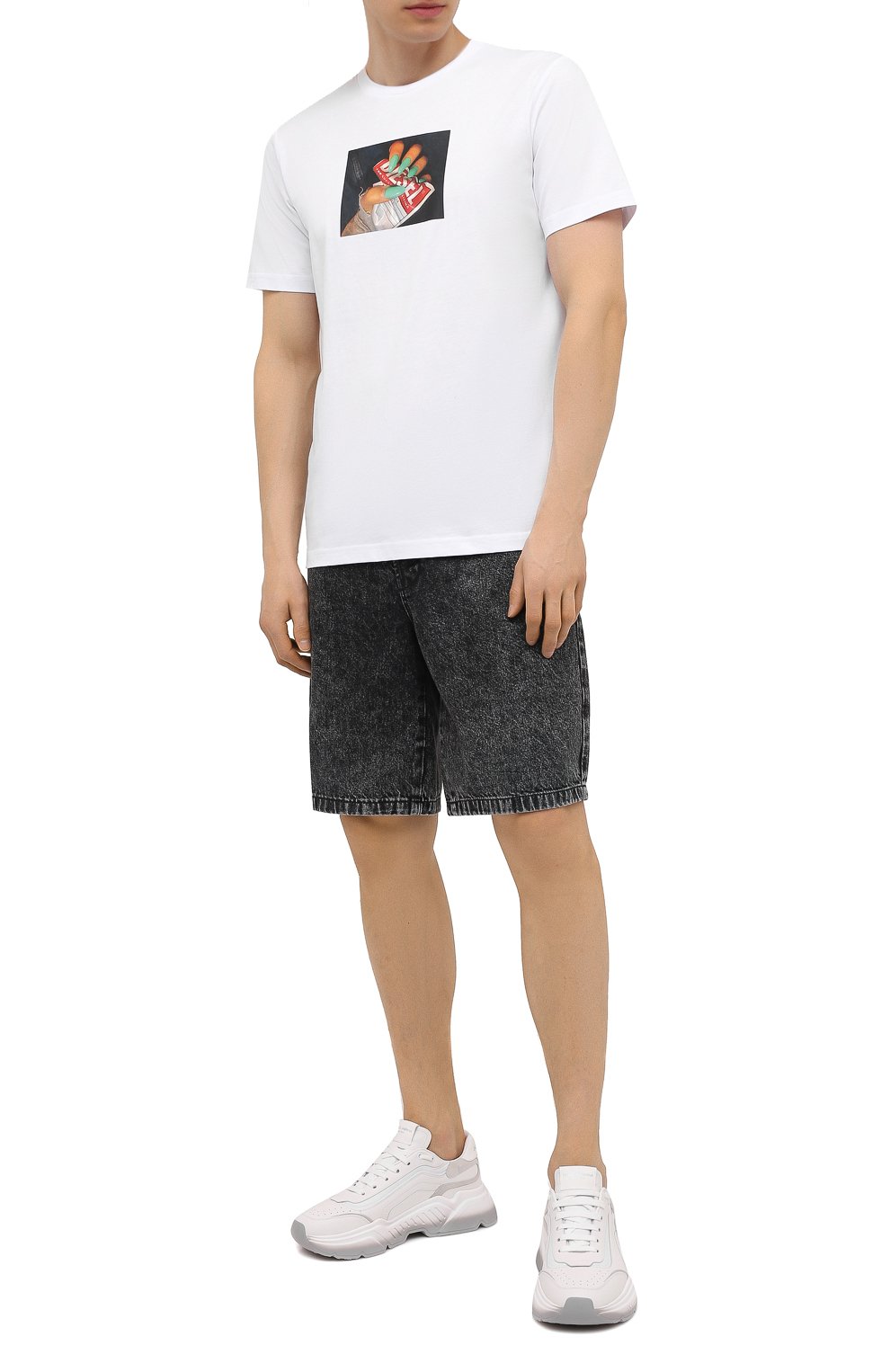 Мужская хлопковая футболка DIESEL белого цвета, арт. A01838/0HAYU | Фото 2 (Рукава: Короткие; Длина (для топов): Стандартные; Принт: С принтом; Материал внешний: Хлопок; Стили: Кэжуэл)