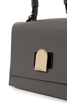 Женская сумка furla emma mini FURLA серого цвета, арт. WB00610/BX0053 | Фото 3 (Сумки-технические: Сумки top-handle; Материал: Натуральная кожа; Размер: mini; Ремень/цепочка: На ремешке)