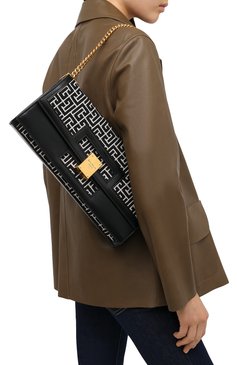 Женская сумка BALMAIN черного цвета, арт. VN1S610/TJGH | Фото 2 (Сумки-технические: Сумки через плечо; Ремень/цепочка: С цепочкой; Материал: Текстиль; Размер: large)