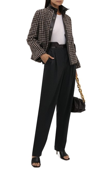 Женская шерстяная куртка GIORGIO ARMANI коричневого цвета, арт. 1WHGG0NJ/T02N2 | Фото 2 (Материал подклада: Шелк; Материал внешний: Шерсть; Длина (верхняя одежда): Короткие; Рукава: Длинные; Стили: Кэжуэл, Милитари; Кросс-КТ: Куртка)