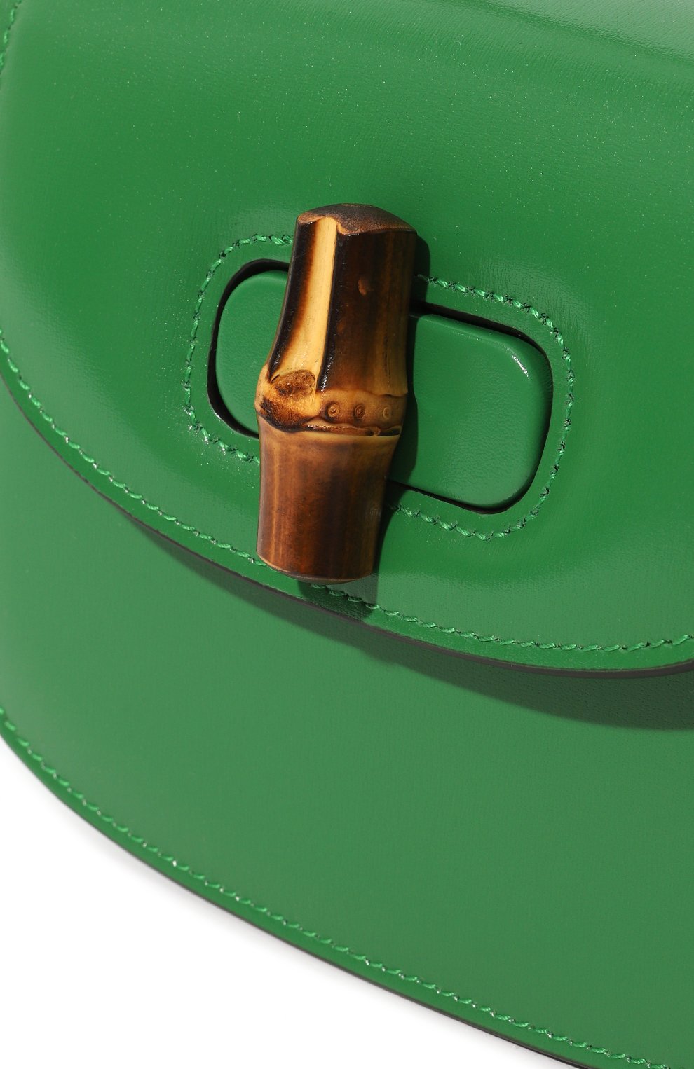 Женская сумка gucci bamboo 1947 mini GUCCI зеленого цвета, арт. 686864 10ODT | Фото 3 (Сумки-технические: Сумки top-handle; Материал: Натуральная кожа; Материал сплава: Проставлено; Размер: mini; Ремень/цепочка: На ремешке; Драгоценные камни: Проставлено)