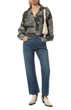 Женские джинсы GUCCI голубого цвета, арт. 628919 XDBKO | Фото 2 (Кросс-КТ: Деним; Длина (брюки, джинсы): Стандартные; Силуэт Ж (брюки и джинсы): Прямые; Материал внешний: Хлопок, Деним; Тематический товар: Disney; Детали: Потертости; Стили: Кэжуэл)
